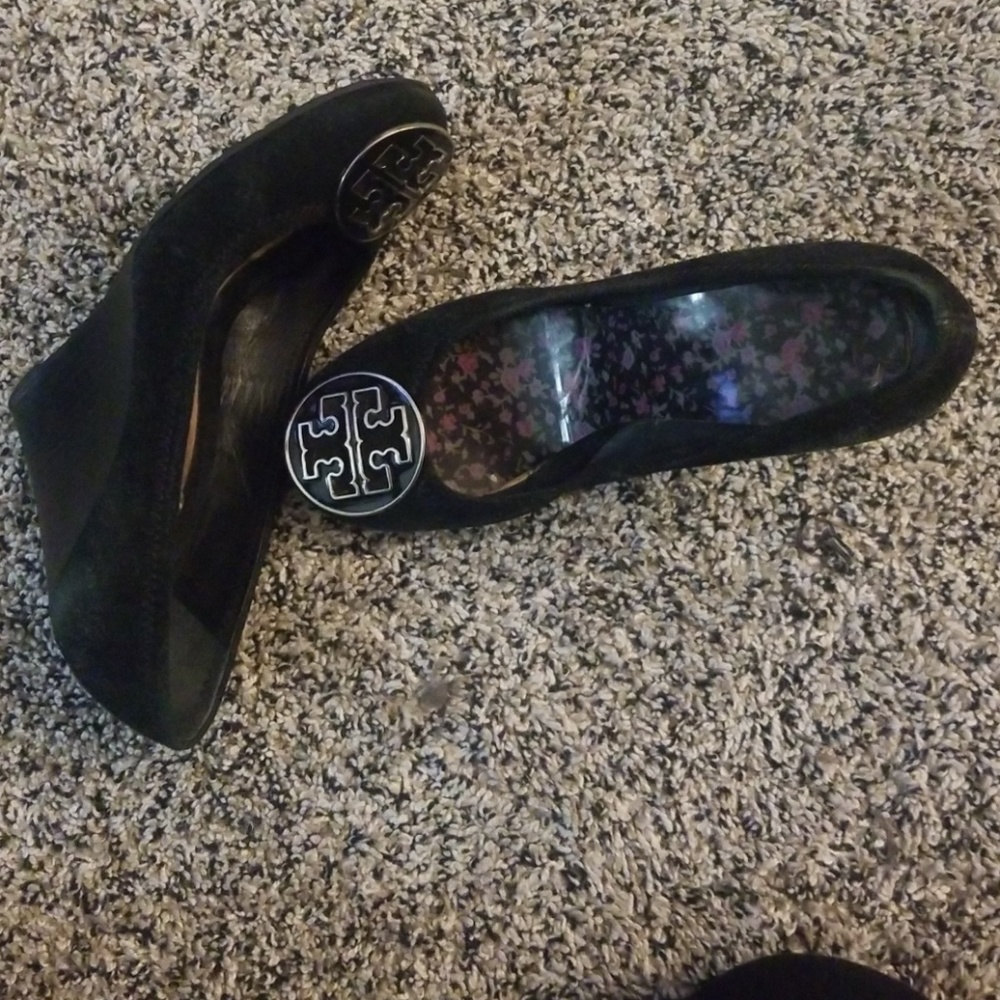 Wedge shoes (rare)